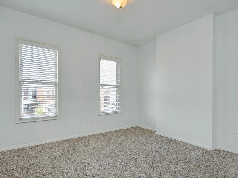 683 S Champion Ave #683 — Photo 14