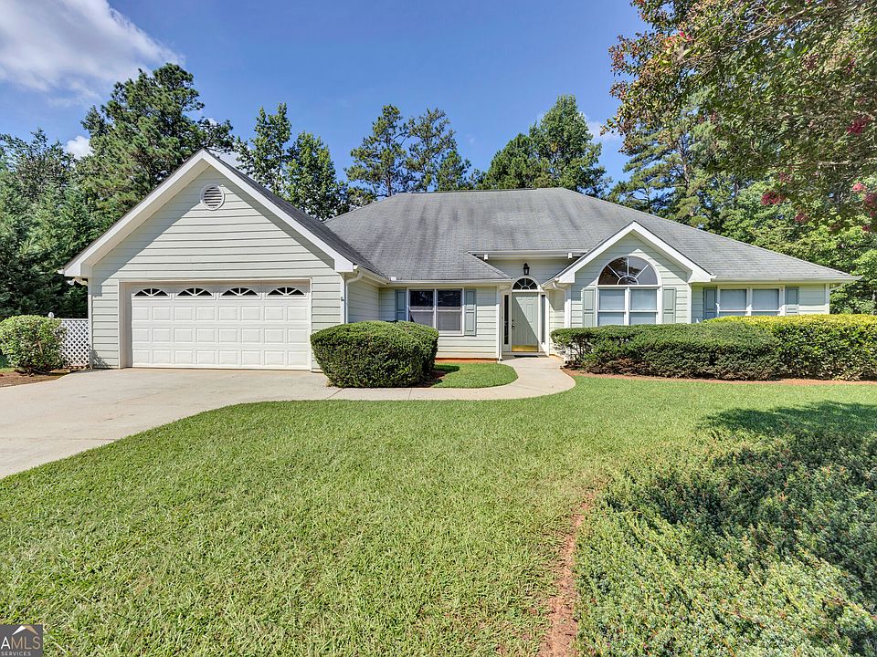 1st image of 4860 Thornwood Dr