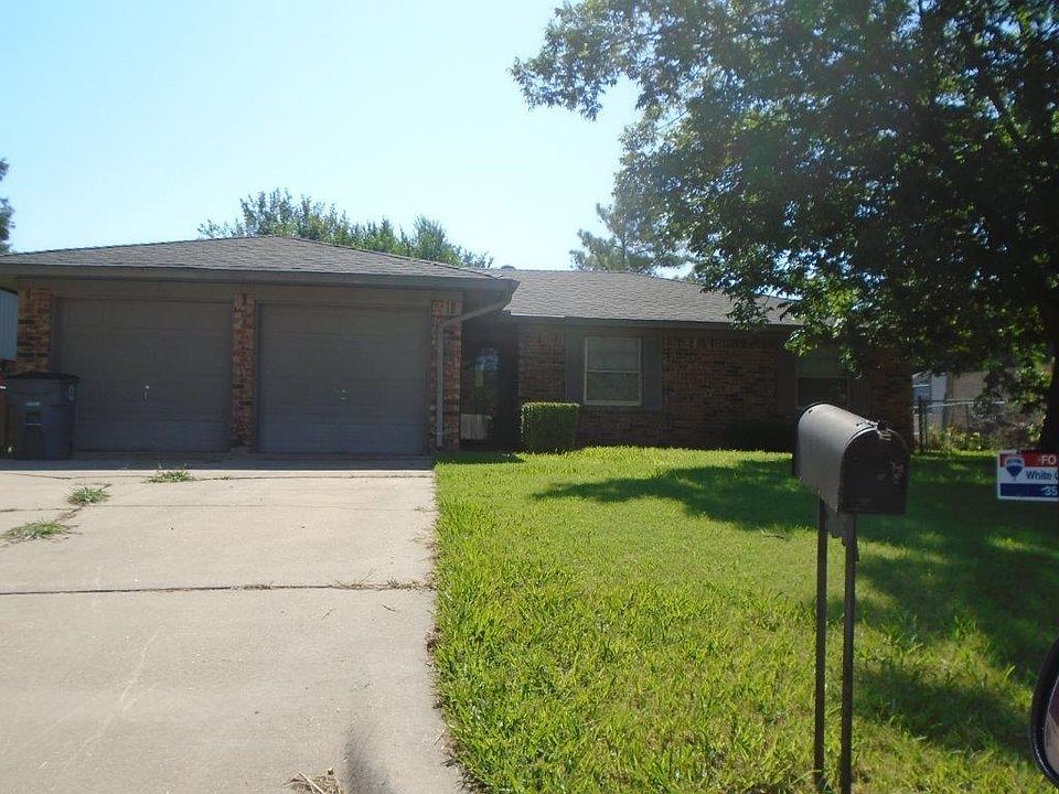 1st image of 1707 NW 70th St