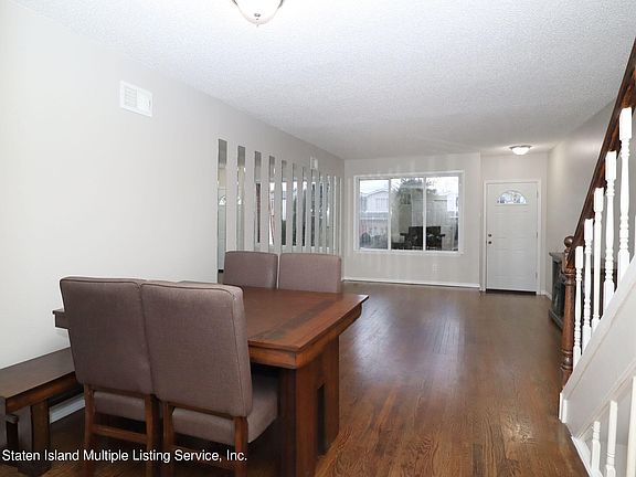 5th image of 45 Bogota St