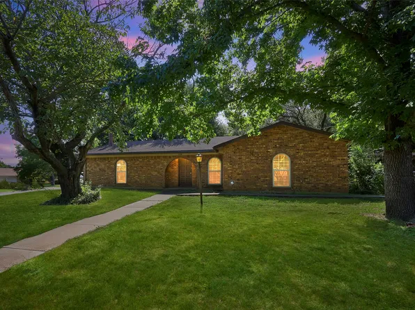 220 Short St, Burleson, TX 76028
