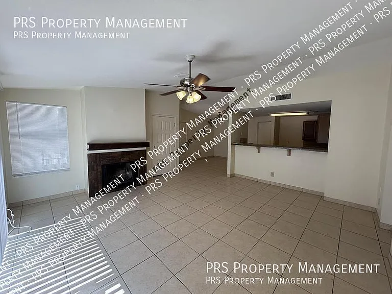 1762 W Colt Rd — Photo 9
