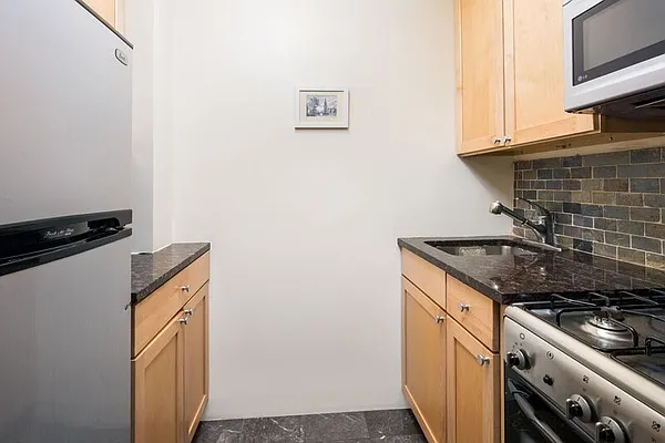 Rented by Douglas Elliman | media 3
