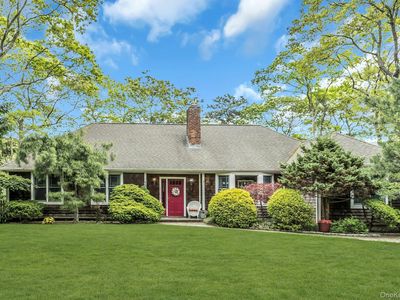 13 Delacey Avenue, East Quogue, NY, 11942
