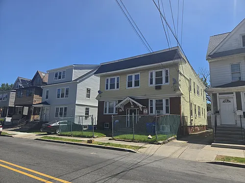 336-338 Sandford Ave #2R Photo 1