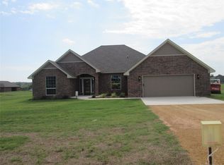 201 Meadowview Ln, Durant, OK 74701