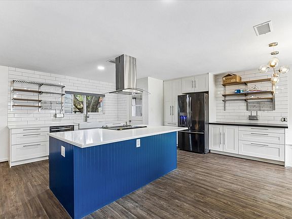 3rd image of 2107 Wilde Rock Way