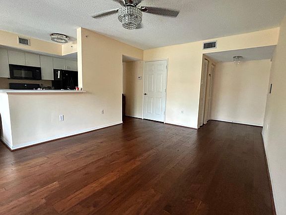 5th image of 1570 S 42nd Cir #103