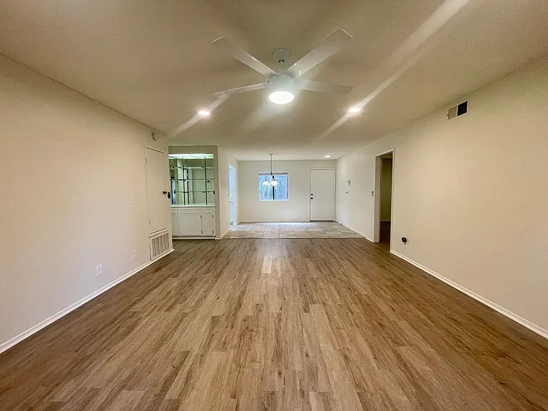 1050 E Ramon Rd #119 — Photo 6