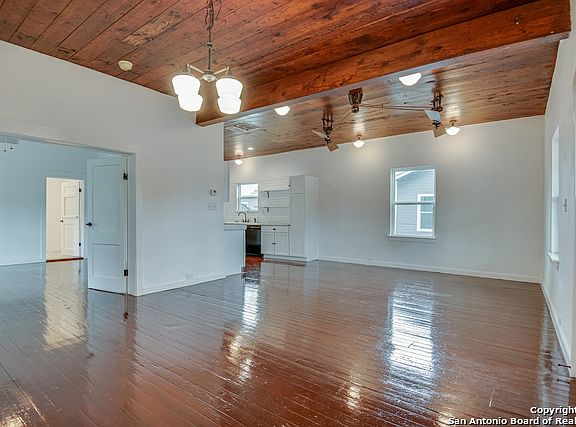 5th image of 350 Halliday Ave