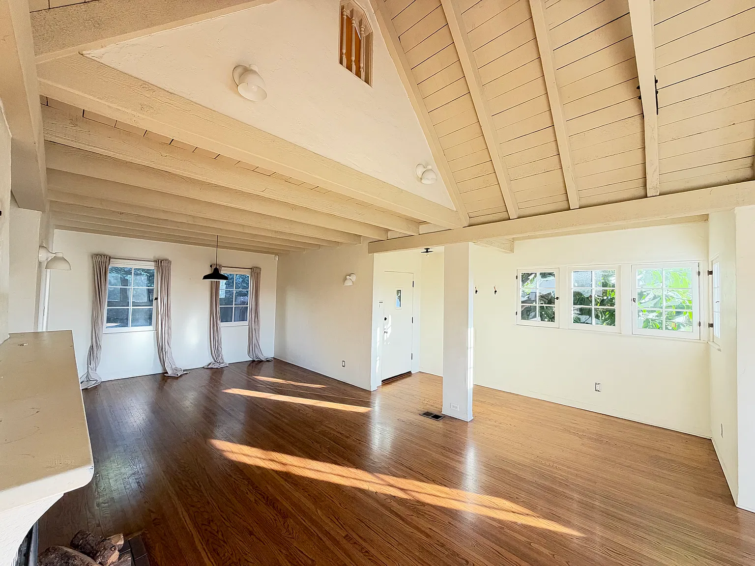 3 bed, 1500 sqft, $6,950 — Photo 4