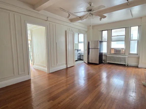 325 W 45th St, New York, NY