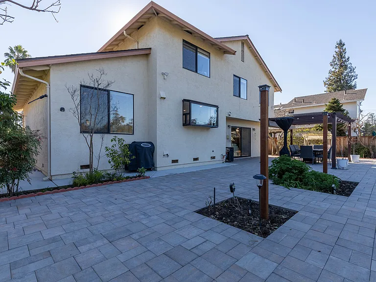651 Fontes Dr — Photo 37