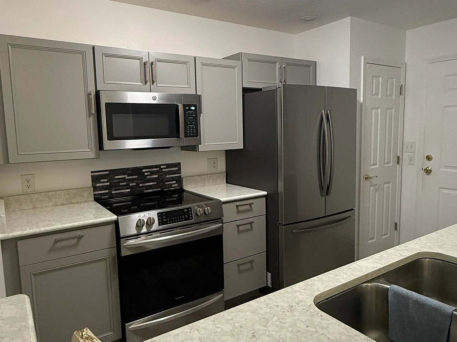 2 bed, 1354 sqft, $1,400 — Photo 3