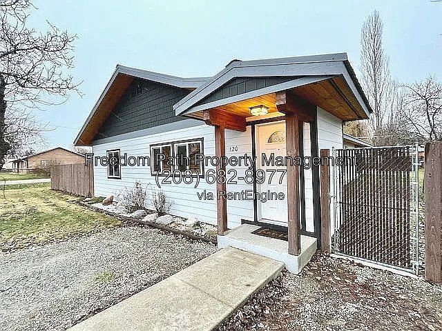 1st image of 120 N Main St
