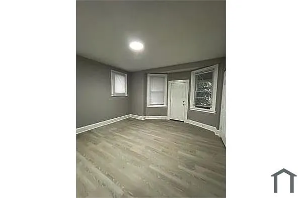 Building Photo - 3516 Clifton Ave #5