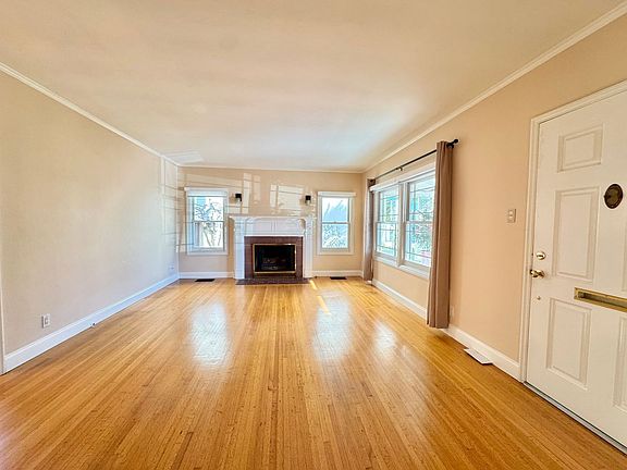 5th image of 97 Corinthian Walk