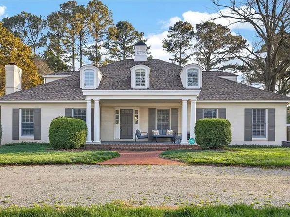 1109 Ditchley Rd, Virginia Beach, VA 23451