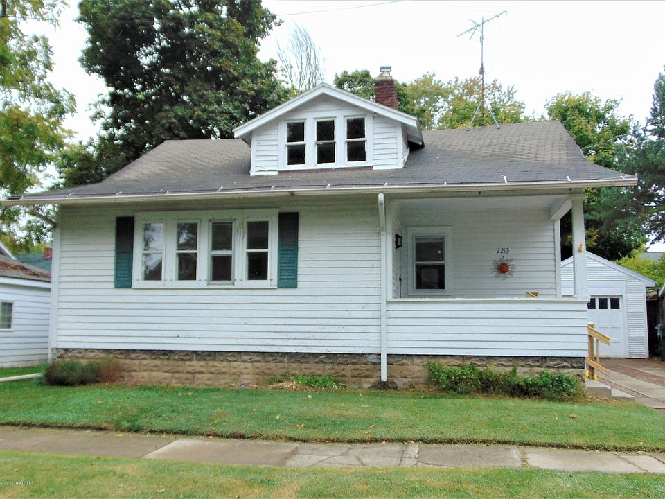 1st image of 2213 Fernwood Ave