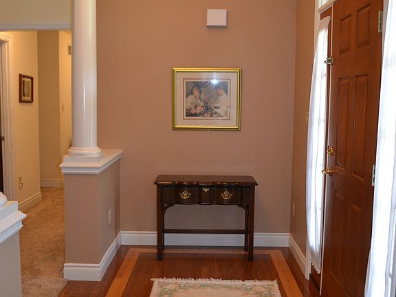 Custom Pillar/Wd Floor Entry