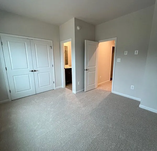6072 Beake St — Photo 1