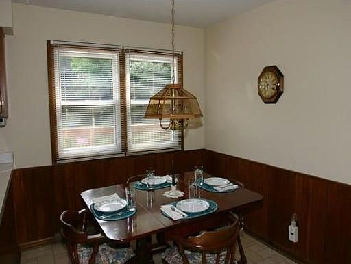 Breakfast Eating Area