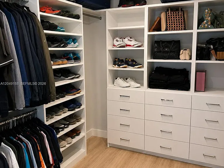 8631 Arboretum Ln — Photo 24