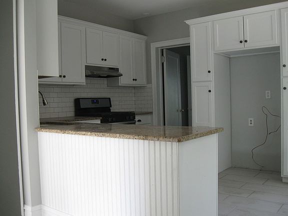 4th image of 333 S Waiola Ave