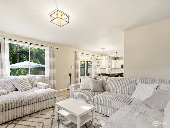3rd image of 23809 79th Avenue Ct E