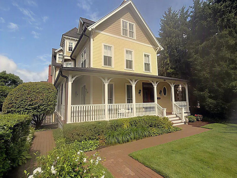 178 Milbank Ave #2