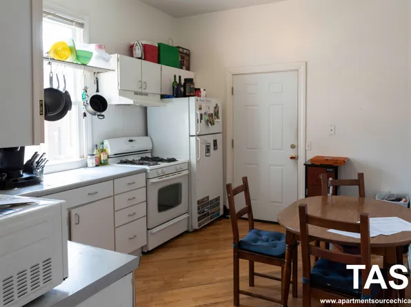 2616 N Marshfield Ave, Chicago, IL