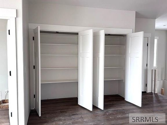 3rd image of 4136 E 206 N