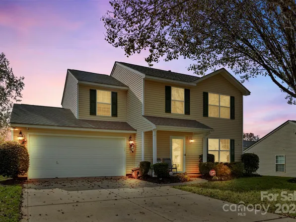 3923 Bitterroot Ct, Charlotte, NC 28269