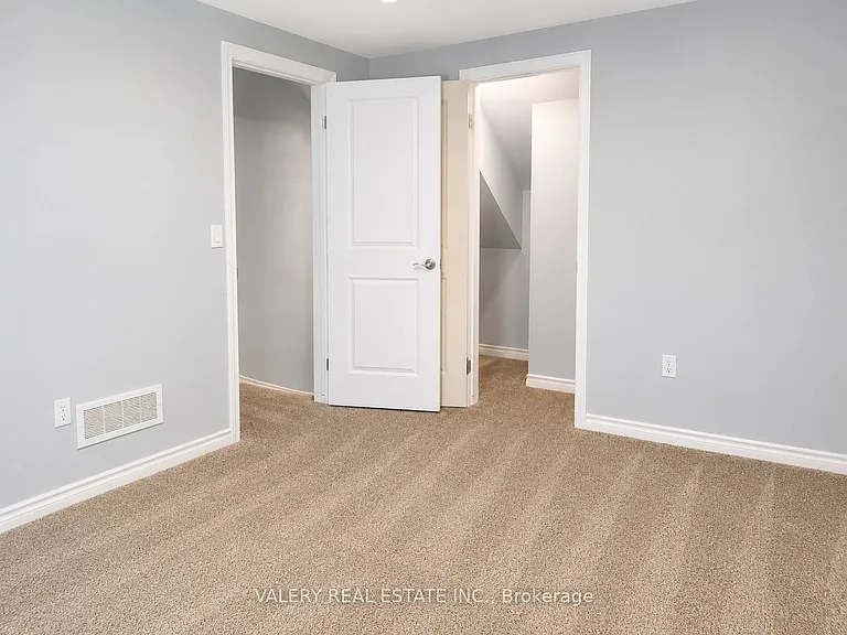 1815 Francois Rd — Photo 14