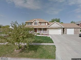 5631 S 76th St, Lincoln, NE 68516