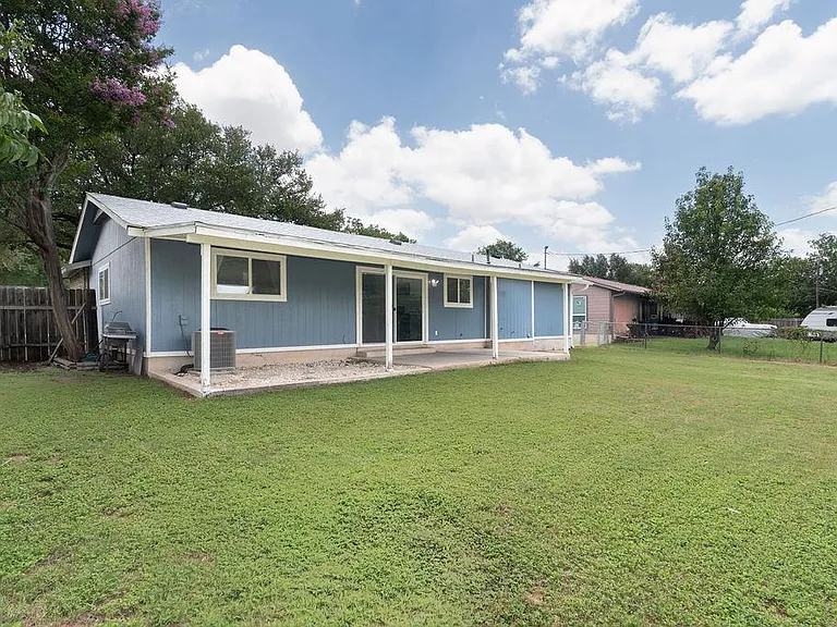 1515 Glenmeadows Dr — Photo 20