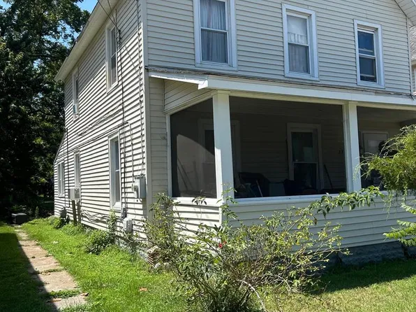 228 W 8th St, Laurel, DE 19956