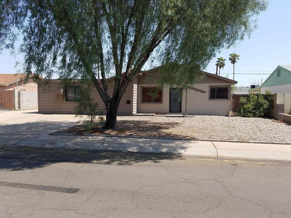 1st image of 3007 N 55th Dr