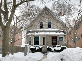 422 W Wesley St, Wheaton, IL 60187