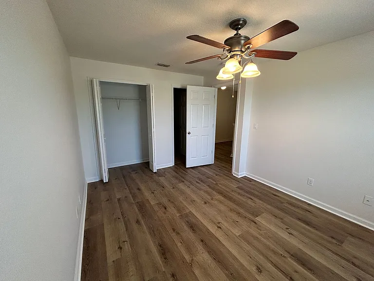 2700 Revolution St #103 — Photo 35