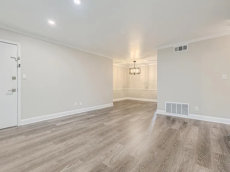 3510 Roswell Rd NW #G4 — Photo 3