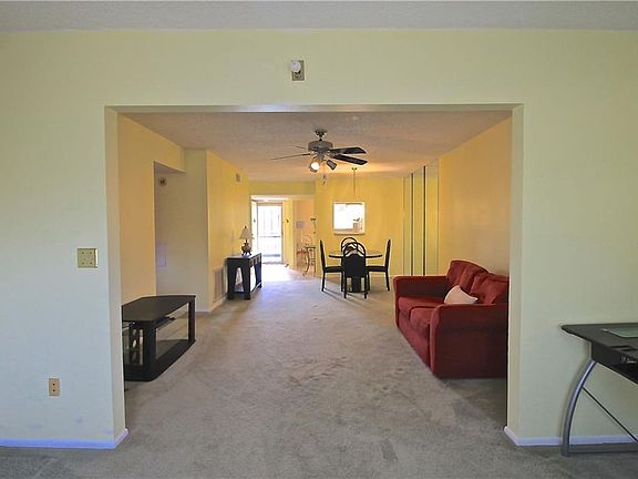 5th image of 1247 S Ml King Ave Unit D302