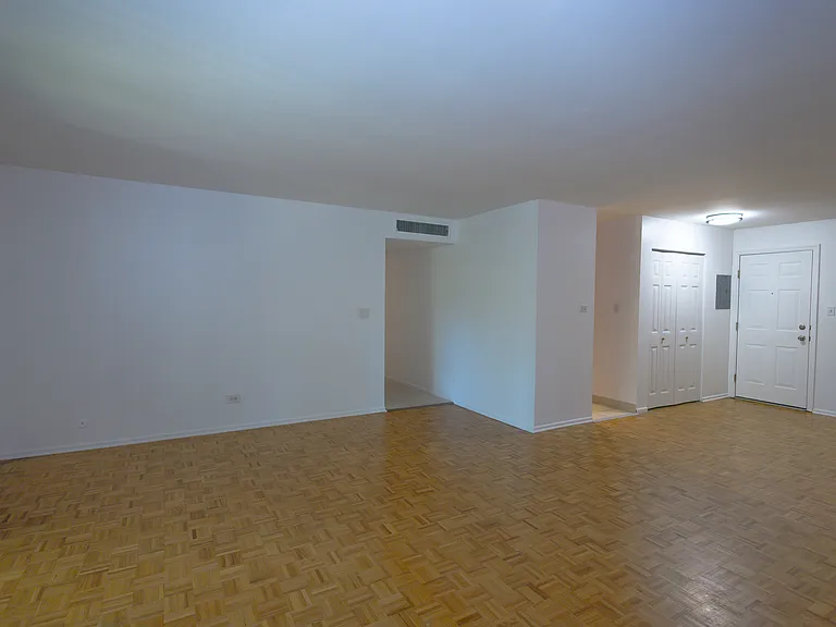 930 Beau Dr #312 — Photo 14