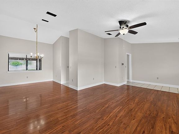 3rd image of 212 68TH STREET NW
