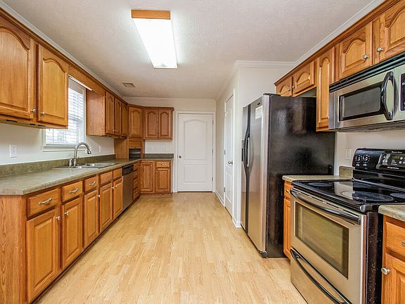 4th image of 2829 Waywood Dr