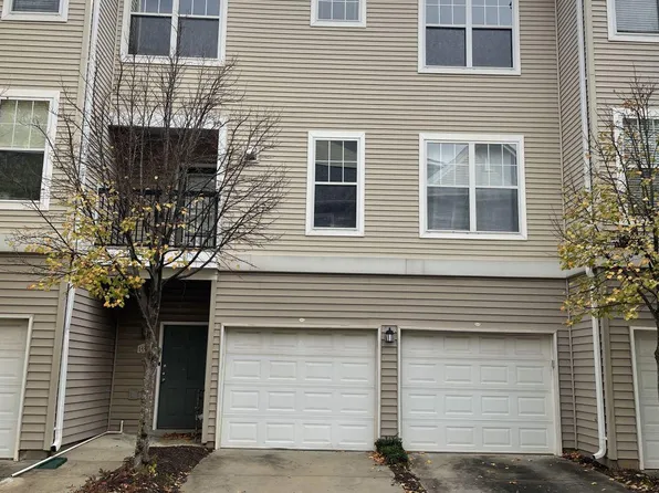 13367 Connor Dr #T, Centreville, VA 20120