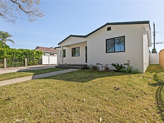 2nd image of 14448 Pinney St