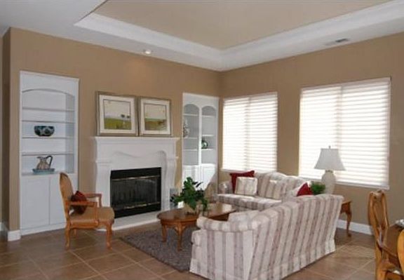 3rd image of 16730 Cabernet Cir