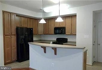 3rd image of 2557 Eastbourne Dr #264