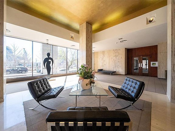 4th image of 4501 Lindell Blvd APT 11H
